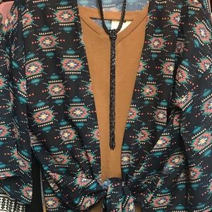 Ensemble set - Kimono, blouse & necklace